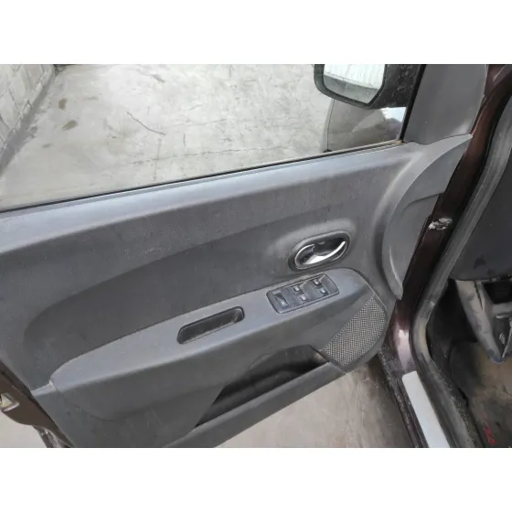 DACIA LODGY '2017 1.2 16V TCE CAT BERENJENA
