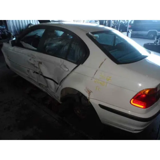 BMW SERIE 3 BERLINA (E46) '2001 320D BLANCO