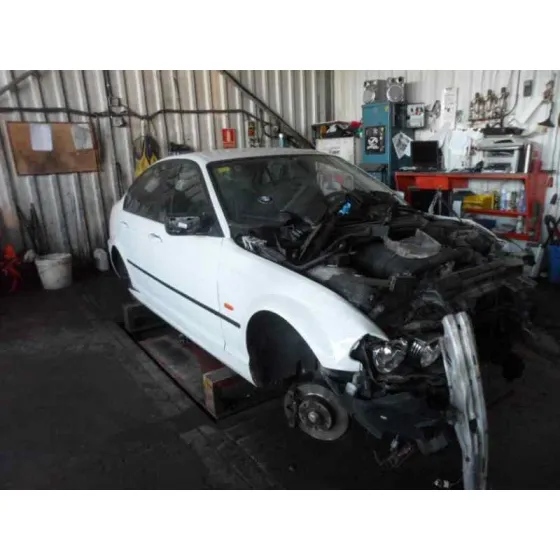 BMW SERIE 3 BERLINA (E46) '2001 320D BLANCO