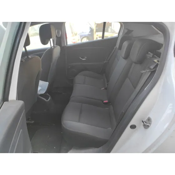 RENAULT MEGANE III BERLINA 5 P '2014 1.2 16V BLANCO