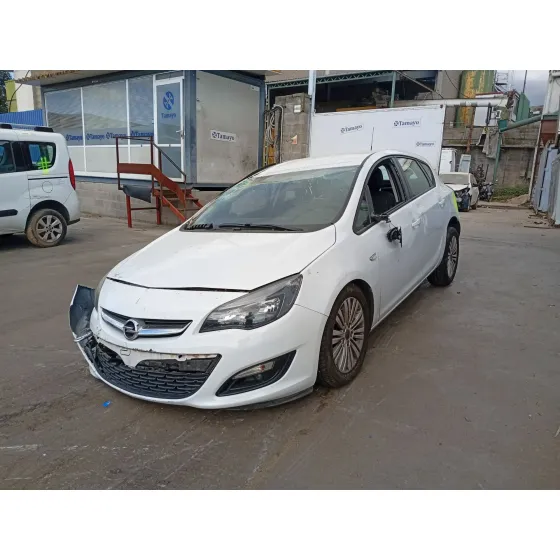 Opel ASTRA J (P10) 2014
