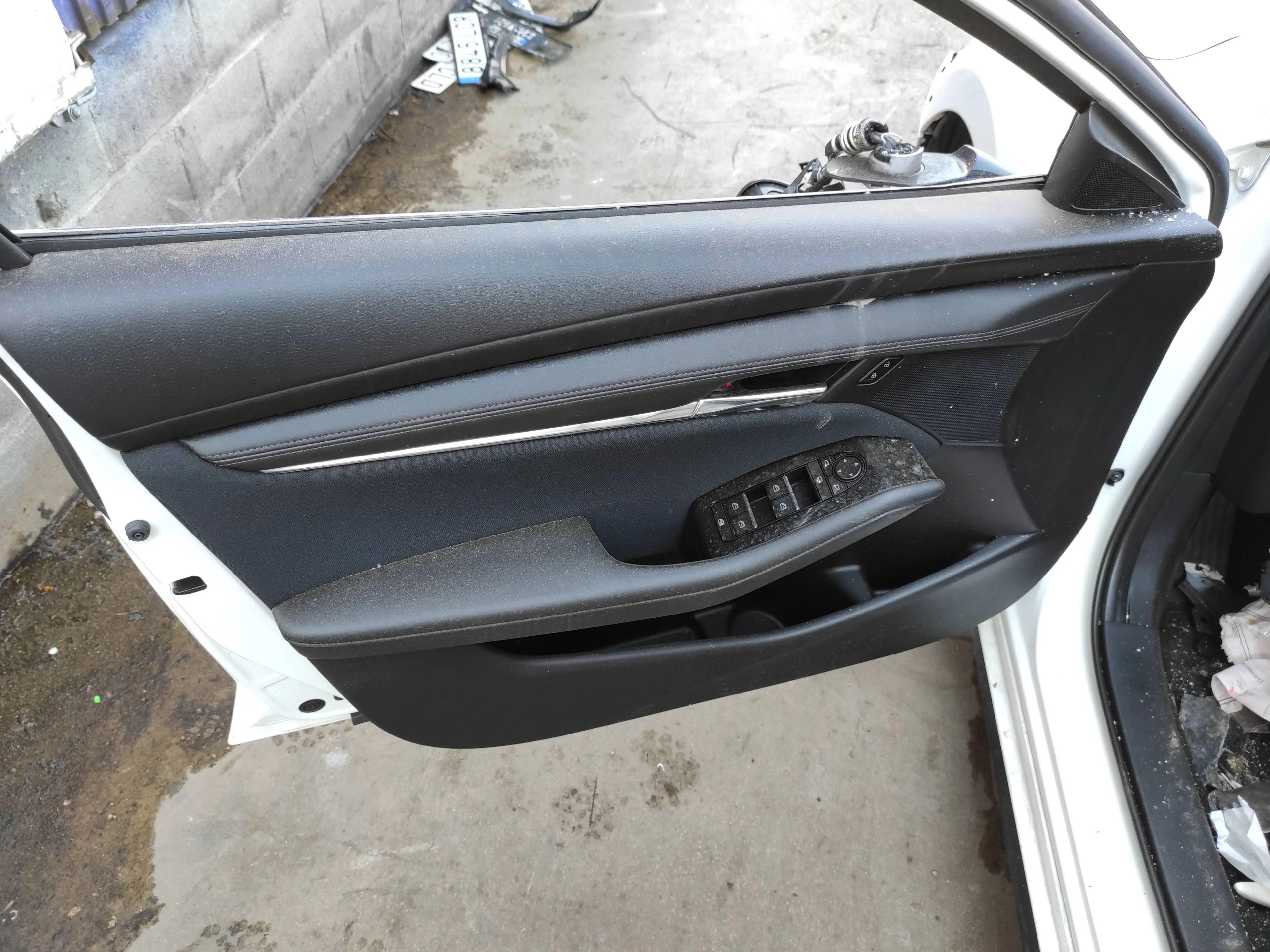 MAZDA 3 BERLINA (BP) MAZDA 3 BERLINA (BP) '2019 * BLANCO 2019