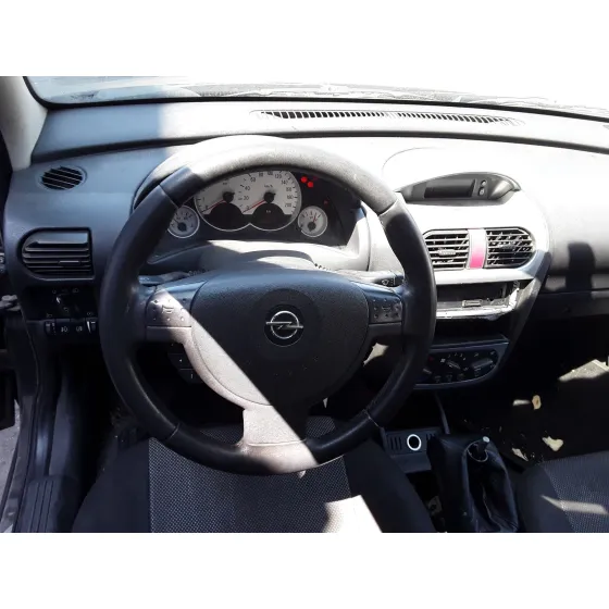 OPEL CORSA C '2006 * NEGRO