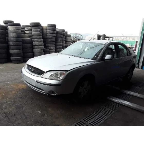 FORD MONDEO BERLINA (GE) '2001 AMBIENTE PLATA