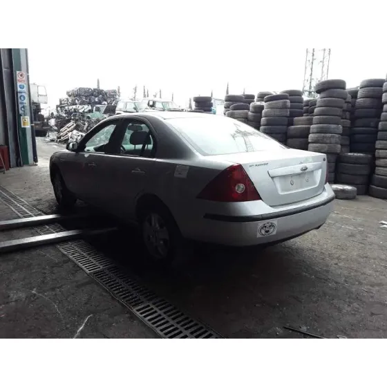 FORD MONDEO BERLINA (GE) '2001 AMBIENTE PLATA