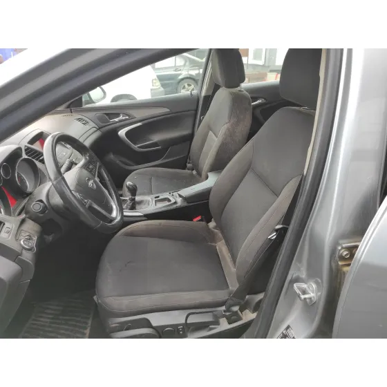 OPEL INSIGNIA BERLINA '2010 2.0 CDTI CAT PLATA