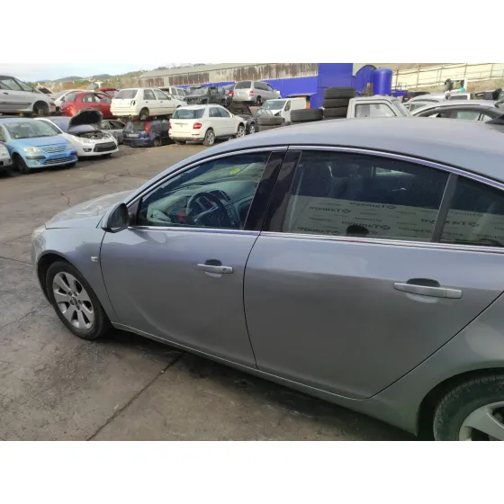 OPEL INSIGNIA BERLINA '2010 2.0 CDTI CAT PLATA