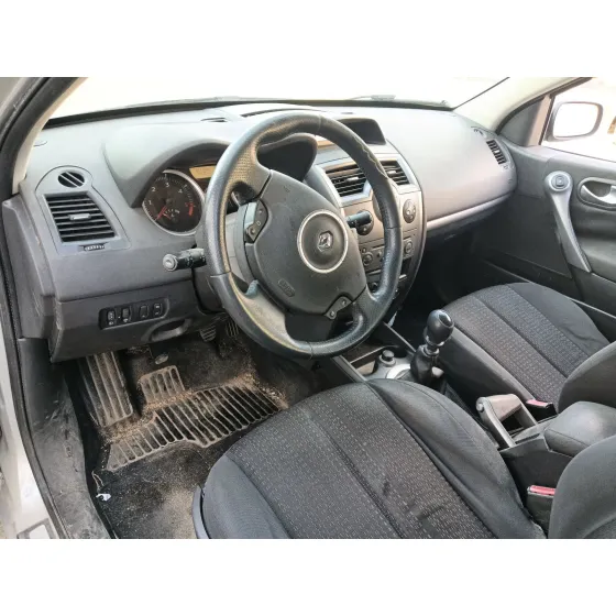 Renault MEGANE II (BM0/1_, CM0/1_) 2005