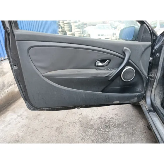 Renault MEGANE III COUPE (DZ0/1_) 2008