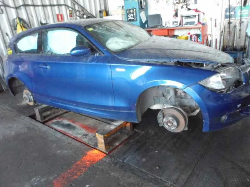 BMW SERIE 1 BERLINA (E81/E87) BMW SERIE 1 BERLINA (E81/E87) '2008 118D AZUL 2007