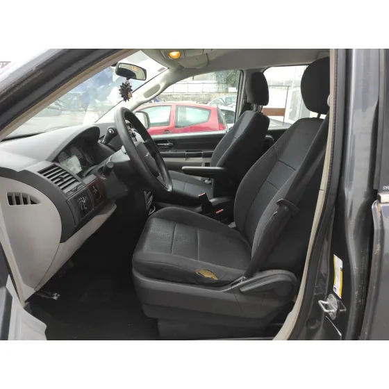 CHRYSLER GRAND VOYAGER '2010 2.8 CRD CAT GRIS OSCURO