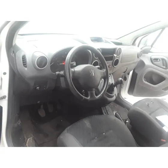 PEUGEOT PARTNER KOMBI '2010 CONFORT BLANCO