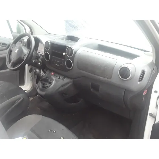 PEUGEOT PARTNER KOMBI '2010 CONFORT BLANCO