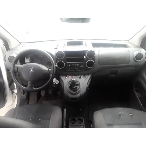 PEUGEOT PARTNER KOMBI '2010 CONFORT BLANCO
