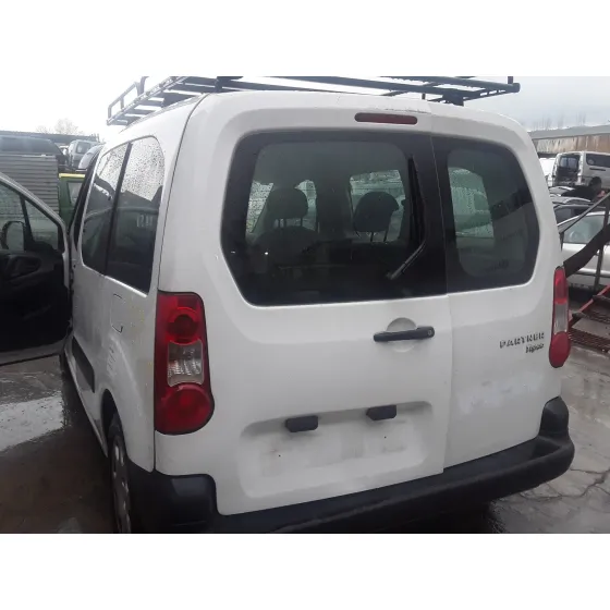 PEUGEOT PARTNER KOMBI '2010 CONFORT BLANCO