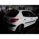 PEUGEOT 206 BERLINA PEUGEOT 206 BERLINA '2000 1.9 DIESEL BLANCO 1998