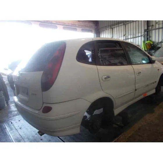 NISSAN ALMERA TINO (V10M) '2001 2.2 DCI DIESEL CAT BLANCO