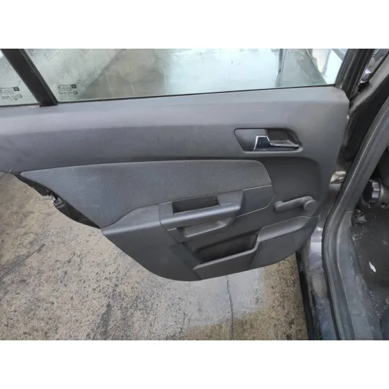 OPEL ASTRA H BERLINA '2004 1.6 16V NEGRO