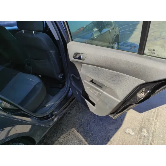 OPEL ASTRA H BERLINA '2004 1.6 16V NEGRO