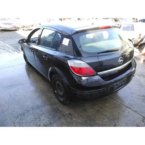 OPEL ASTRA H BERLINA '2004 1.6 16V NEGRO
