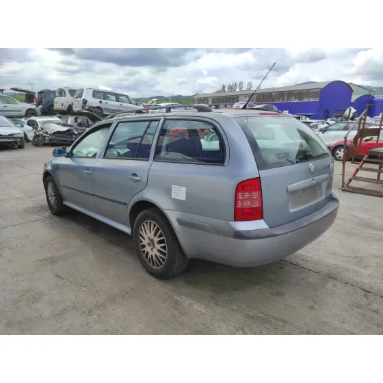 SKODA OCTAVIA COMBI (1U5) '2004 1.9 TDI GRIS