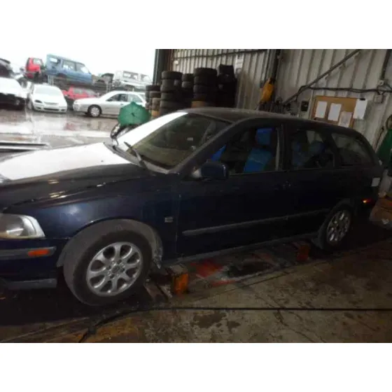 VOLVO V40 FAMILIAR '2000 1.9 DIESEL CAT AZUL OSCURO