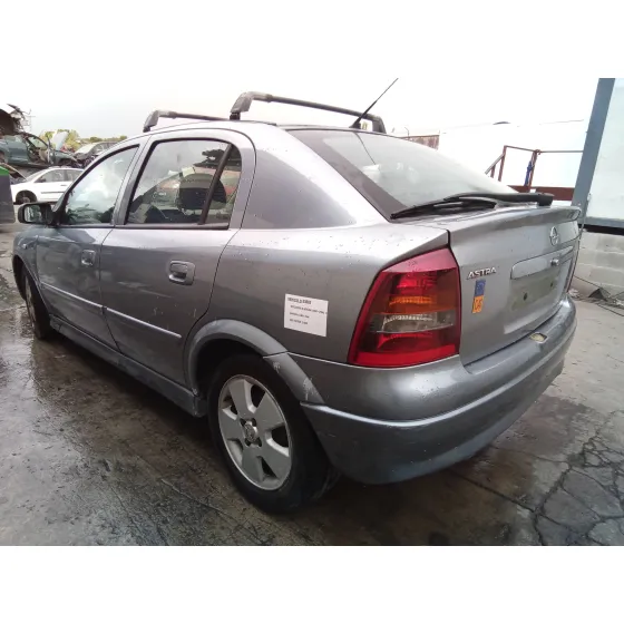 OPEL ASTRA G BERLINA '2003 1.6 16V PLATA