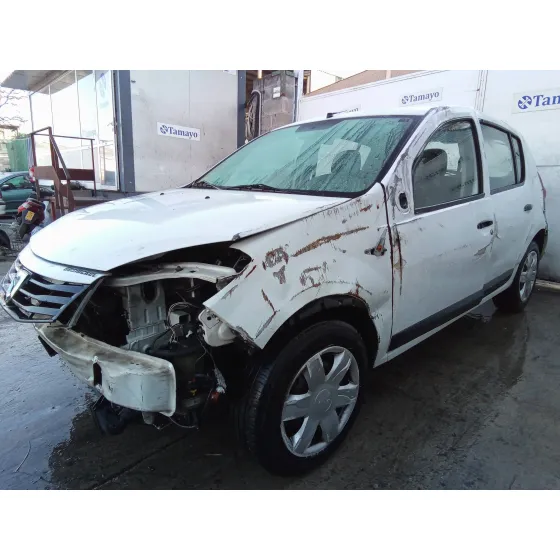 DACIA SANDERO '2010 1.5 DCI DIESEL CAT BLANCO