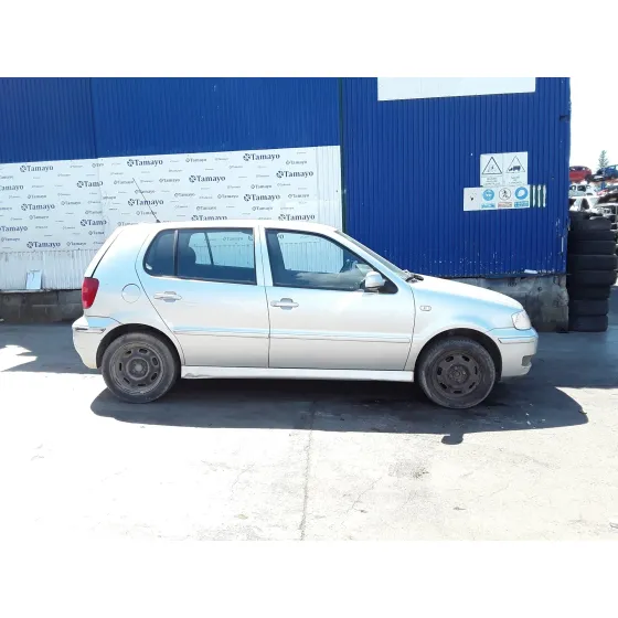 VOLKSWAGEN POLO BERLINA (6N2) '2001 * PLATA