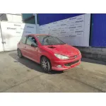 PEUGEOT 206 BERLINA PEUGEOT 206 BERLINA '2004 1.6 16V CAT ROJO 1998