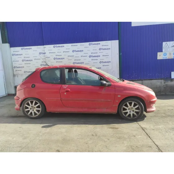 PEUGEOT 206 BERLINA '2004 1.6 16V CAT ROJO