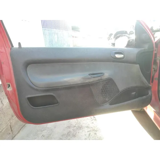 PEUGEOT 206 BERLINA '2004 1.6 16V CAT ROJO
