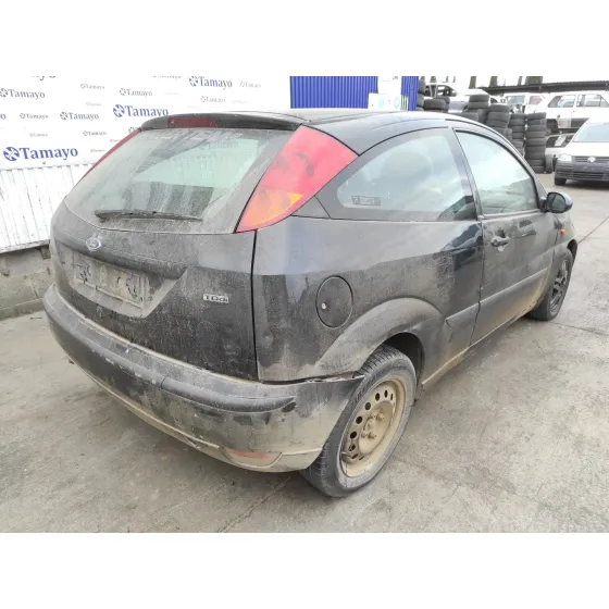 FORD FOCUS BERLINA (CAK) '2001 * NEGRO