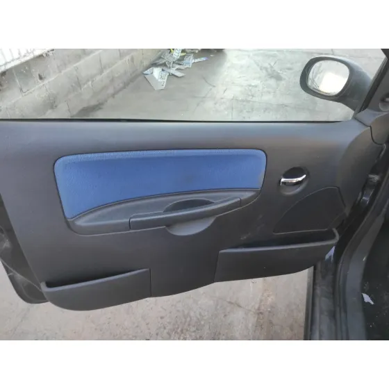 CITROEN C2 '2005 1.1 NEGRO