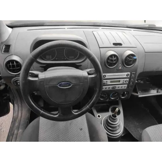 FORD FUSION (CBK) '2005 * NEGRO