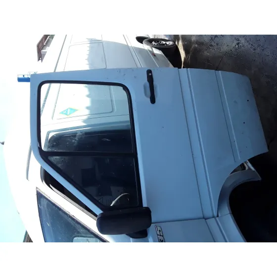 VOLKSWAGEN LT CAJA CERRADA / COMBI (MOD. 1997) '2003 2.5 TDI BLANCO