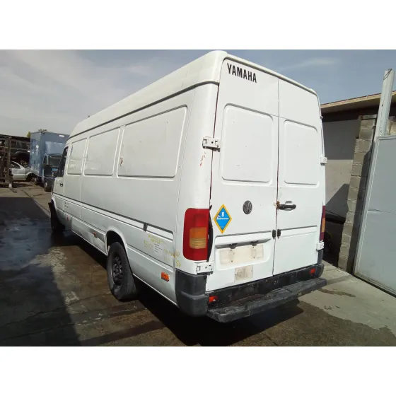 VOLKSWAGEN LT CAJA CERRADA / COMBI (MOD. 1997) '2003 2.5 TDI BLANCO