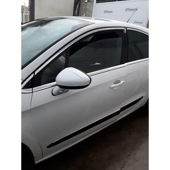 CITROEN DS4 '2011 2.0 HDI FAP BLANCO