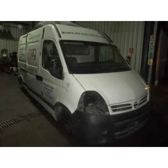 NISSAN INTERSTAR MOD. 04 (X70) '2006 2.5 DCI DIESEL CAT BLANCO