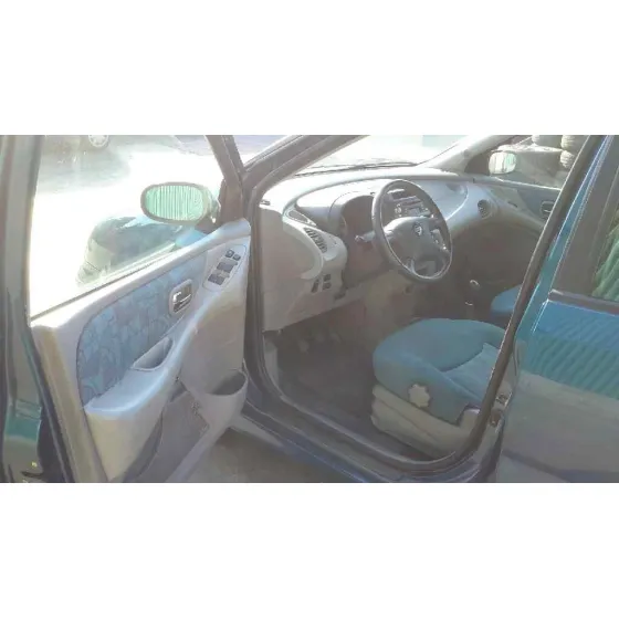 NISSAN ALMERA TINO (V10M) '2001 1.8 16V CAT AZUL