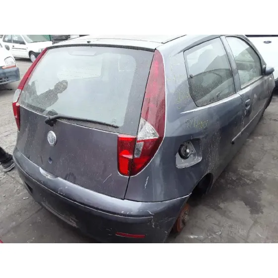 FIAT PUNTO BERLINA (188) '2003 1.2 CAT PLATA