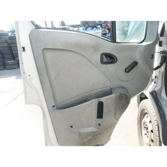 Nissan INTERSTAR FURGONETA (X70) 2002