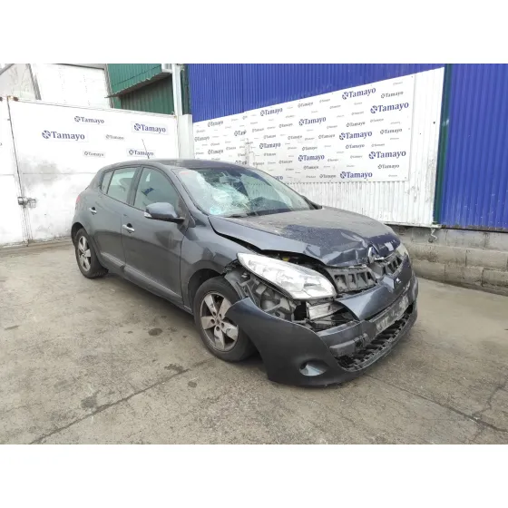 RENAULT MEGANE III BERLINA 5 P '2010 1.4 TCE GRIS