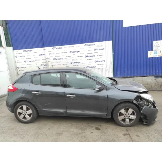 RENAULT MEGANE III BERLINA 5 P '2010 1.4 TCE GRIS