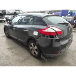 RENAULT MEGANE III BERLINA 5 P RENAULT MEGANE III BERLINA 5 P '2010 1.4 TCE GRIS 2008