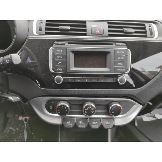 KIA RIO '2017 1.2 CAT ROJO