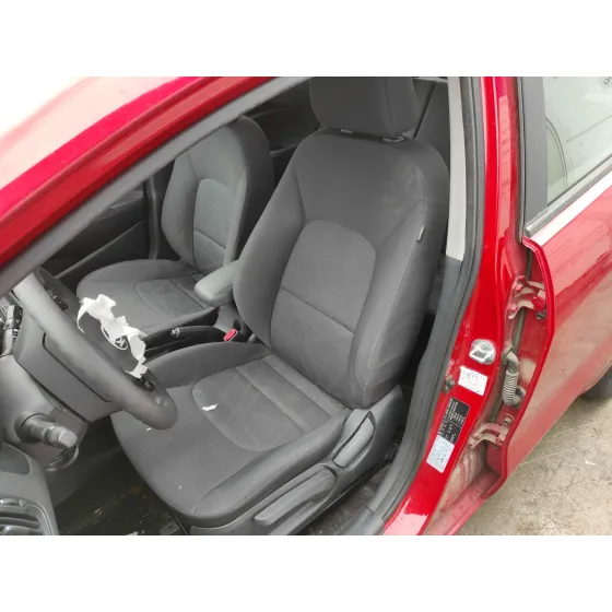 KIA RIO '2017 1.2 CAT ROJO