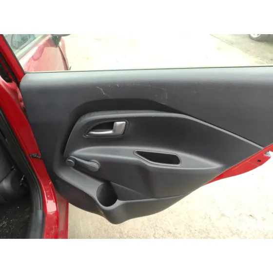 KIA RIO '2017 1.2 CAT ROJO