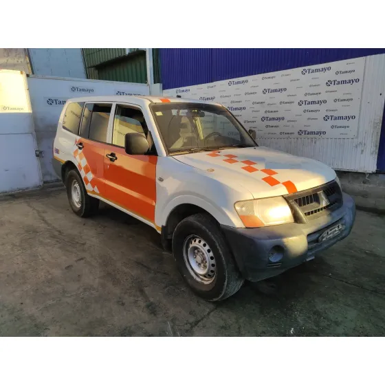 MITSUBISHI MONTERO (V60/V70) '2006 2.5 TD CAT BLANCO I NARANJA