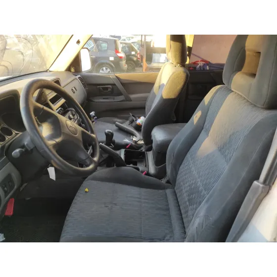MITSUBISHI MONTERO (V60/V70) '2006 2.5 TD CAT BLANCO I NARANJA